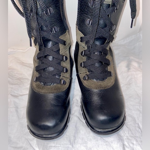 Women’s MARTINO Canadian leather suede and shearling lined winter boots Sz 7W - Picture 4 of 16